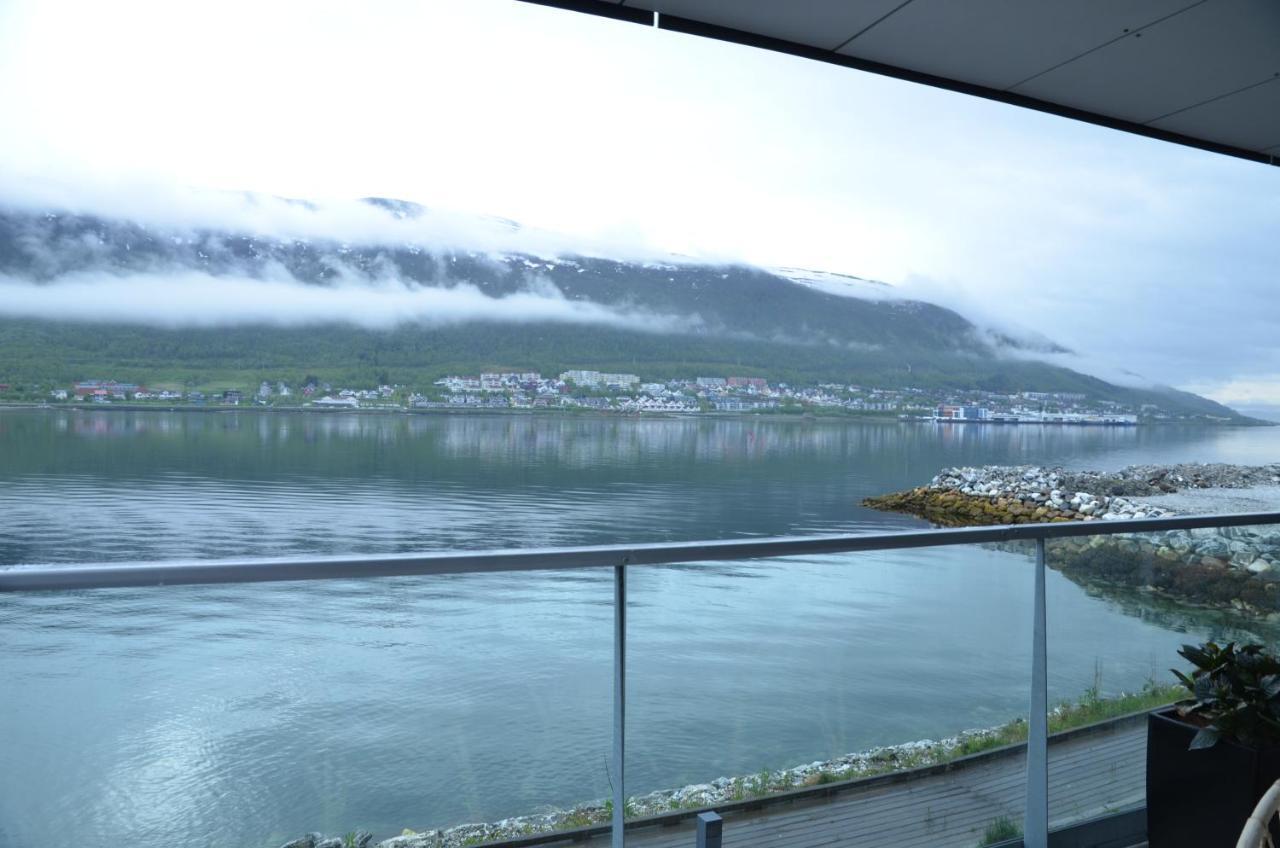 Sea View City Apartment 特罗姆瑟 外观 照片