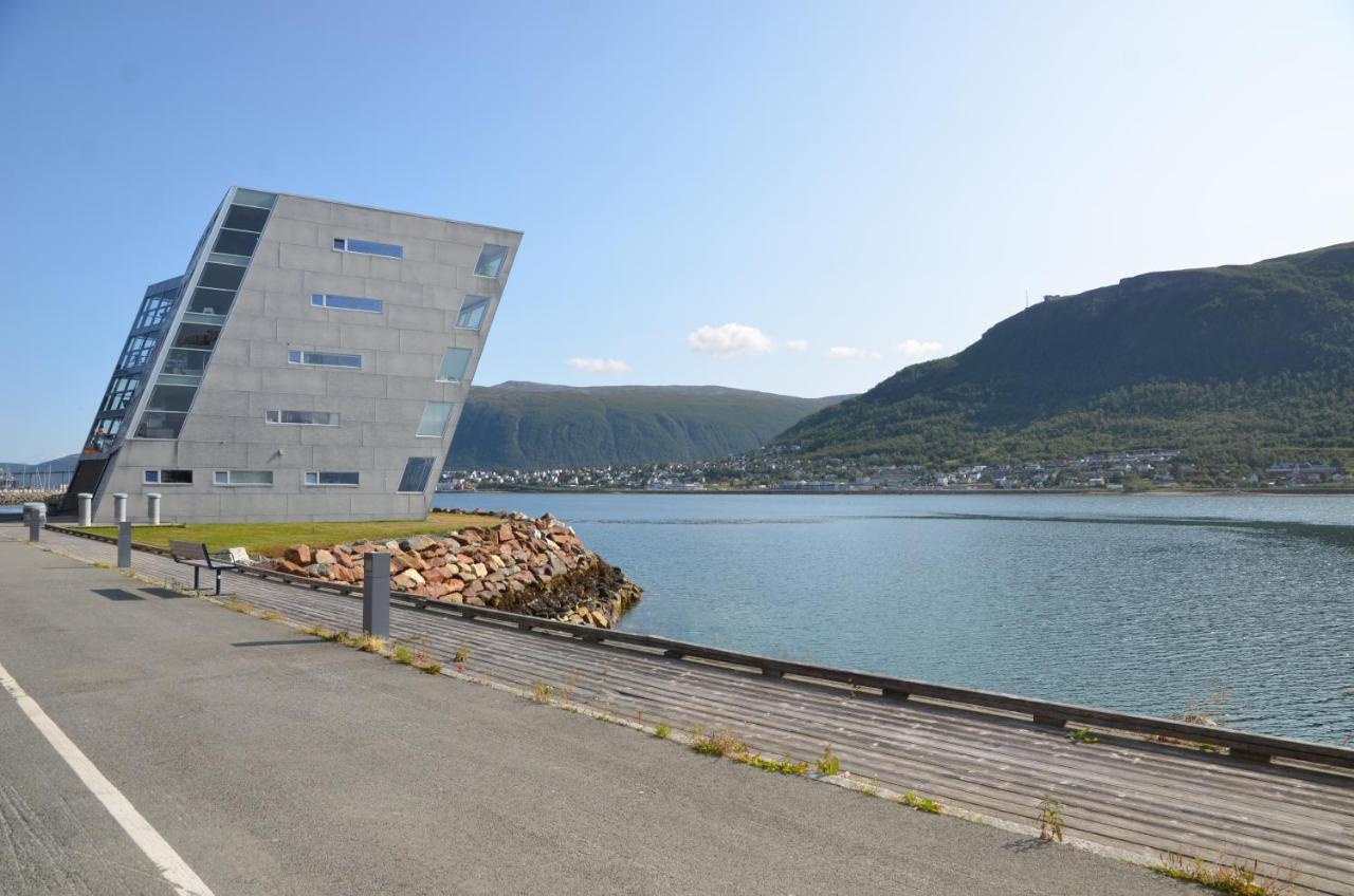 Sea View City Apartment 特罗姆瑟 外观 照片